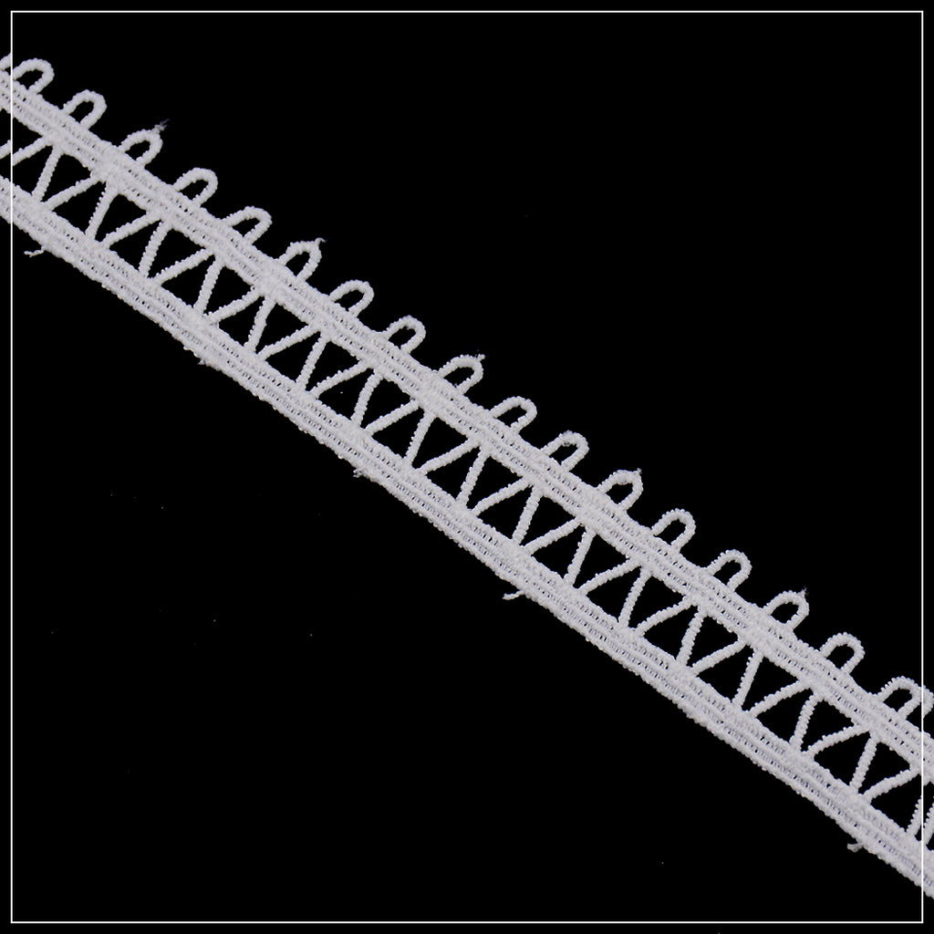 Shuttle One Side Border Lace