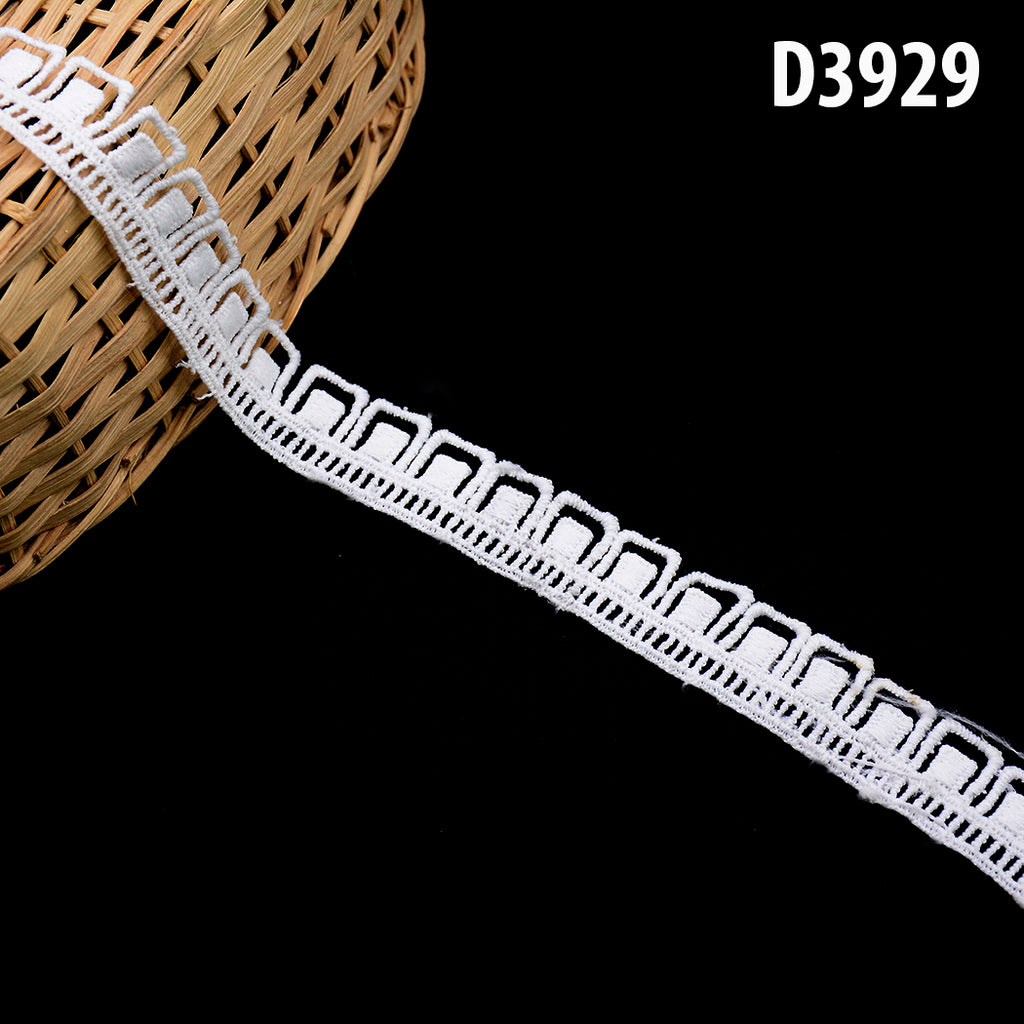 Shuttle One Side Border Lace