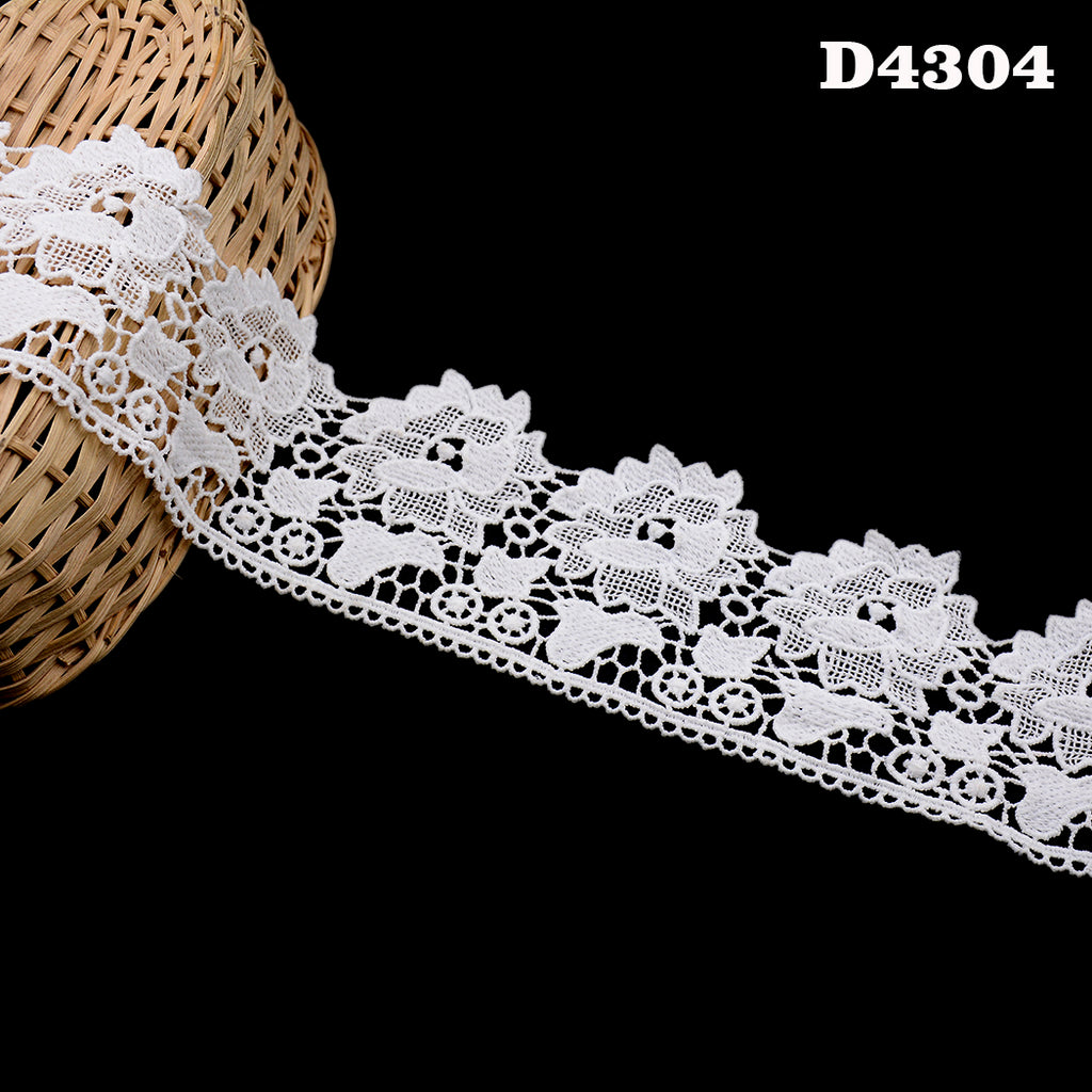 Shuttle One Side Border Lace