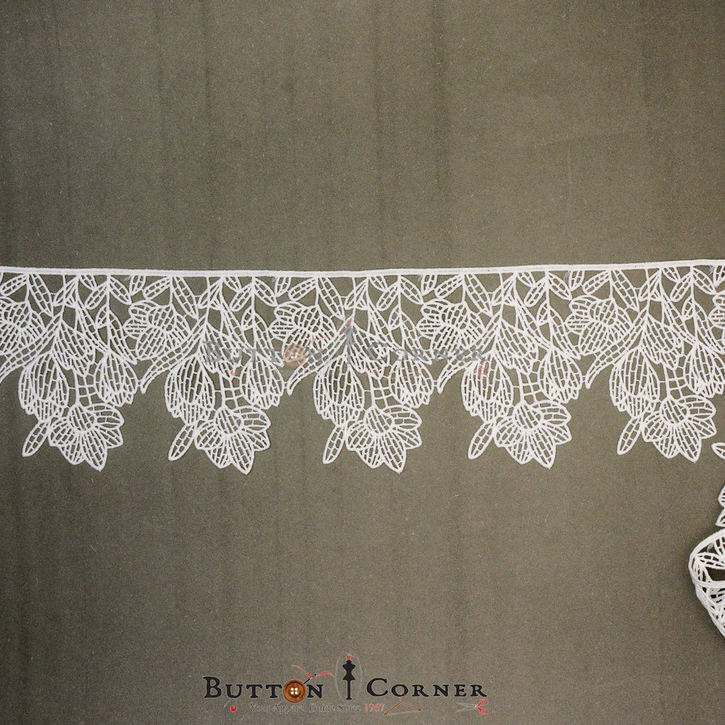 One Side Border Shuttle Lace
