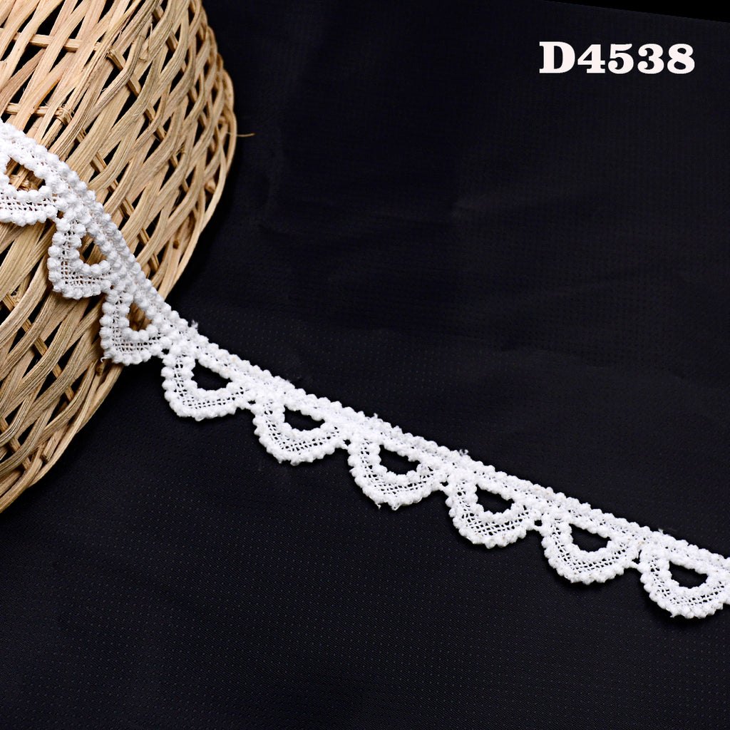 Shuttle One Side Border Lace