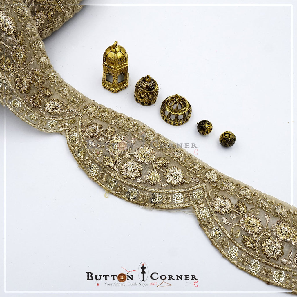 يتوهم الغزل المعدني الدانتيل