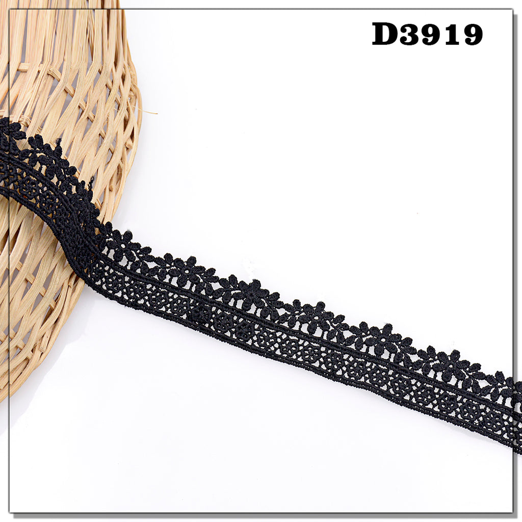 Shuttle One Side Border Lace