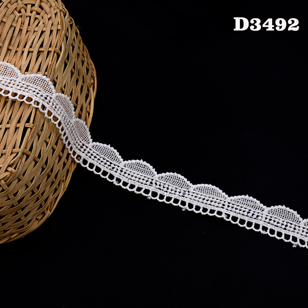 Shuttle One Side Border Lace