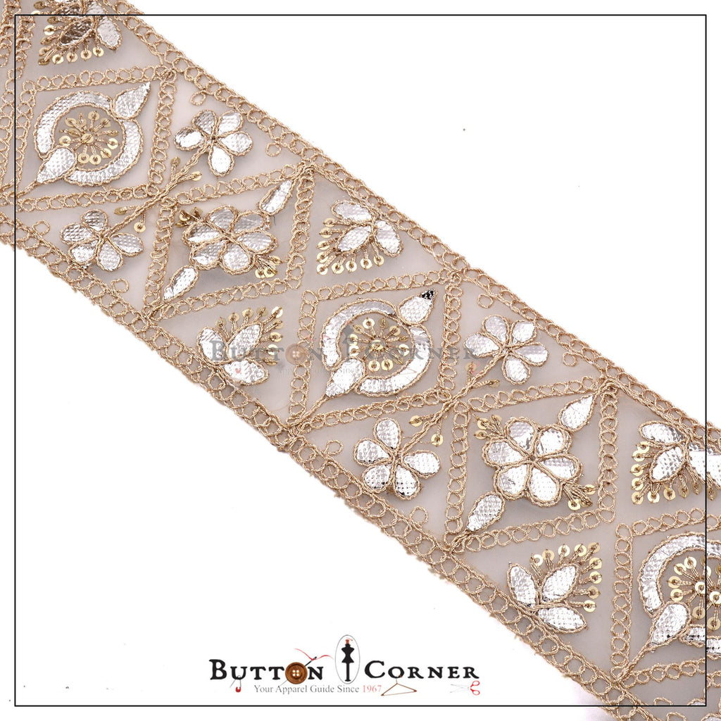 يتوهم الغزل المعدني الدانتيل