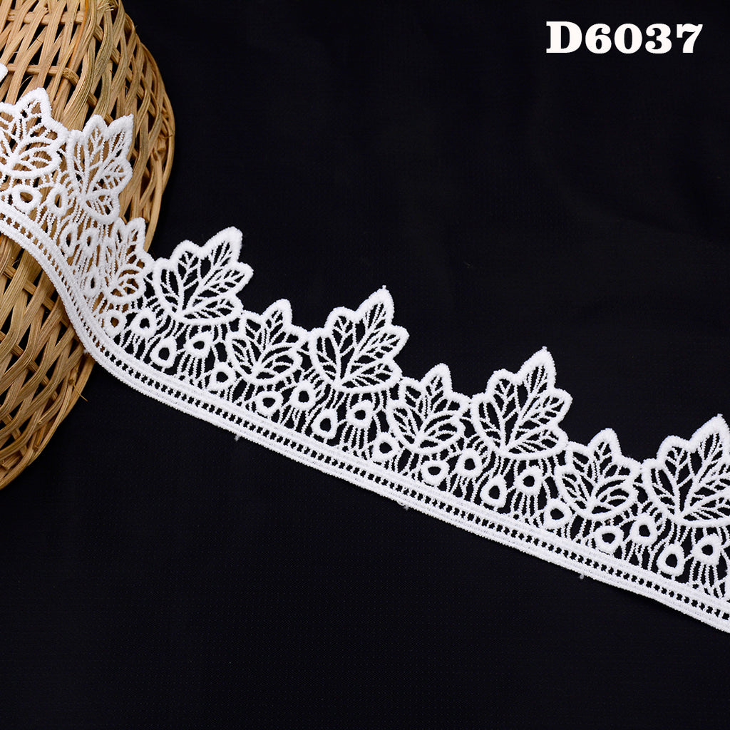 Shuttle One Side Border Lace