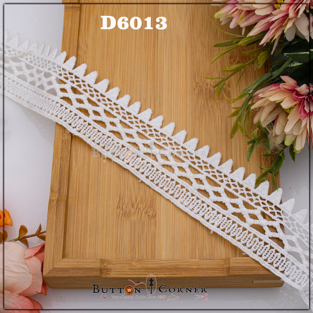 Shuttle One Side Border Lace