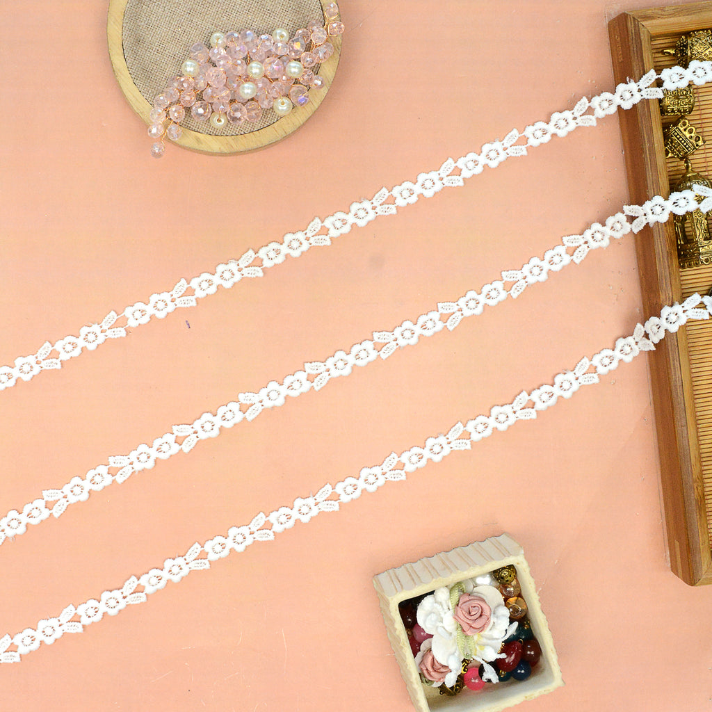 Flower Shuttle Lace