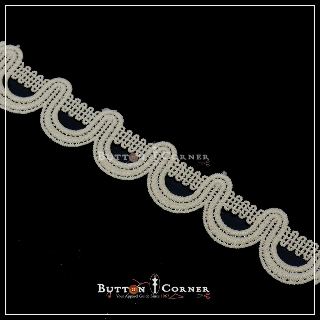 One Side Border Shuttle Lace