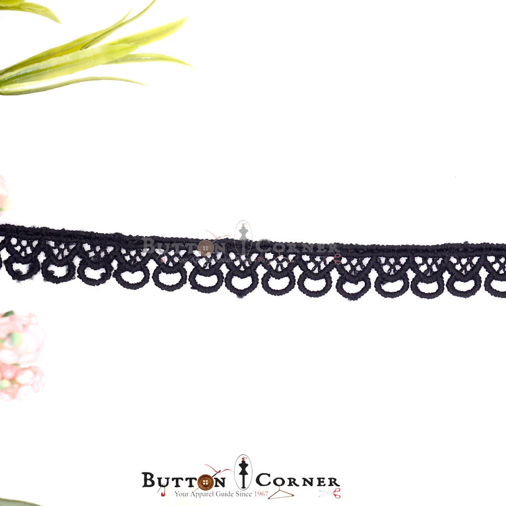 One Side Border Shuttle Lace
