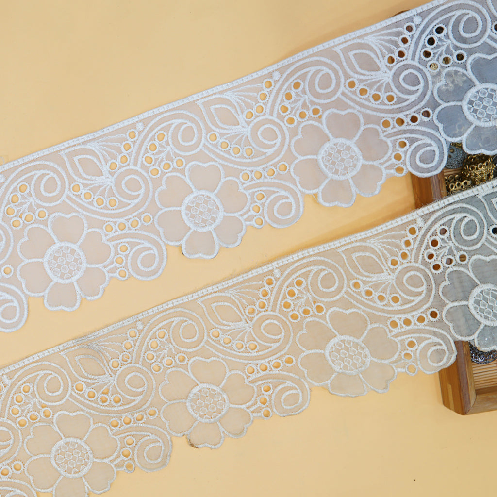 One Side Border Organza Lace