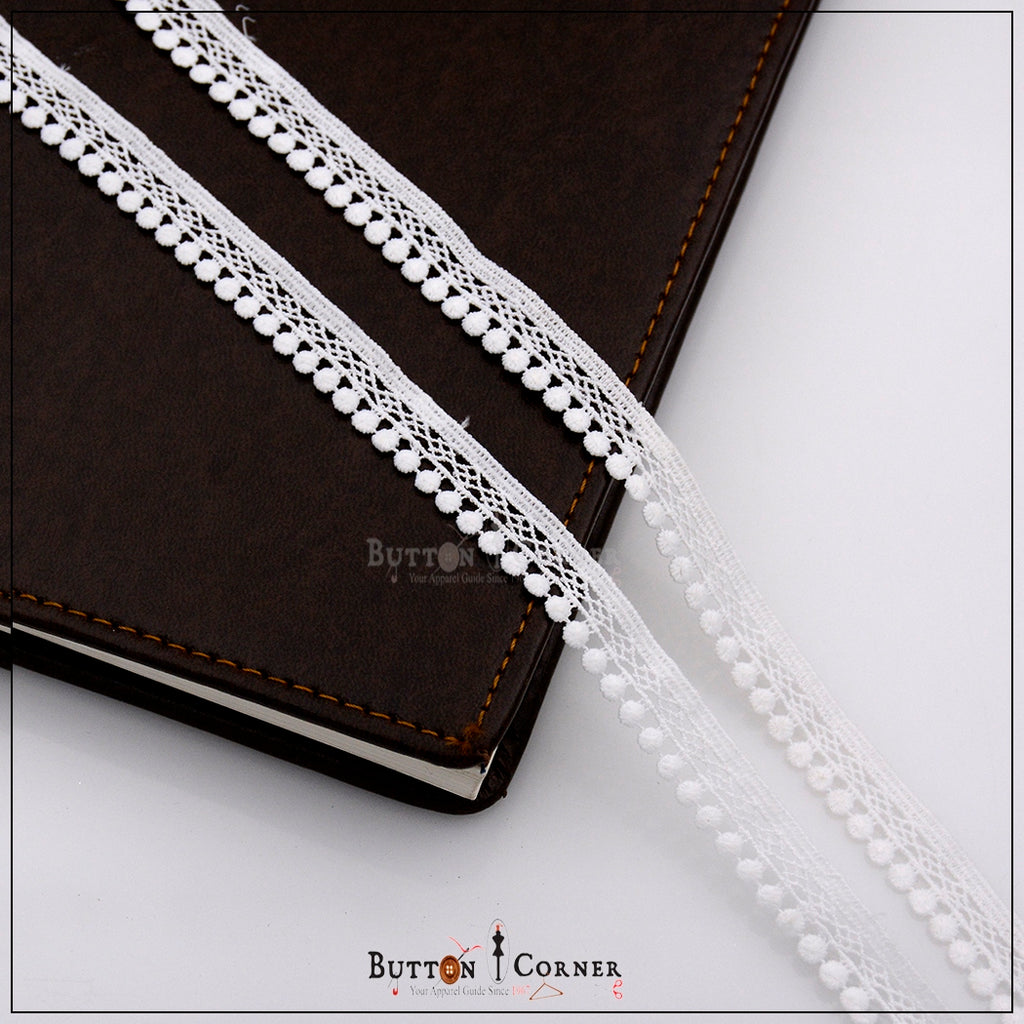 One Side Border Shuttle Lace