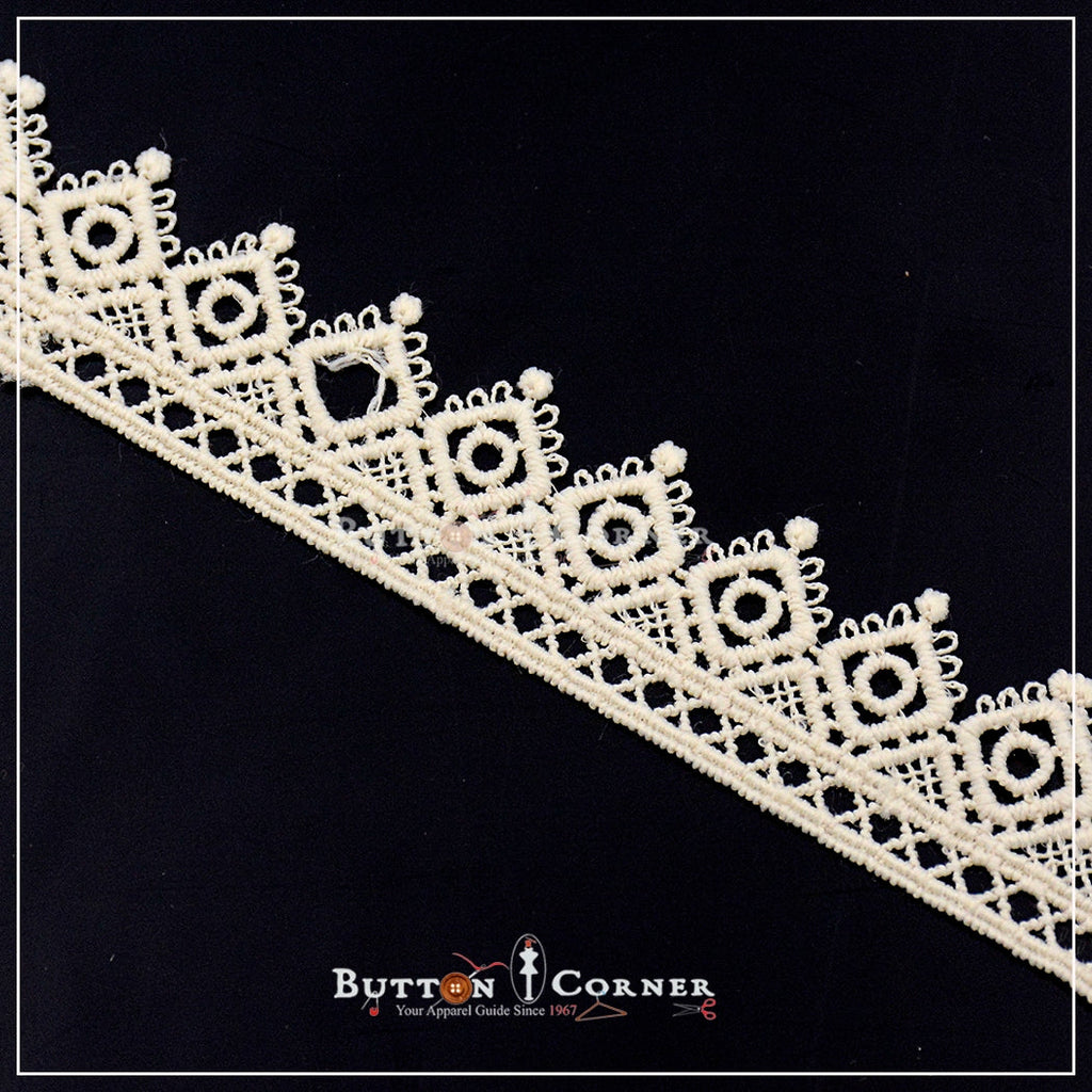 One Side Border Shuttle Lace