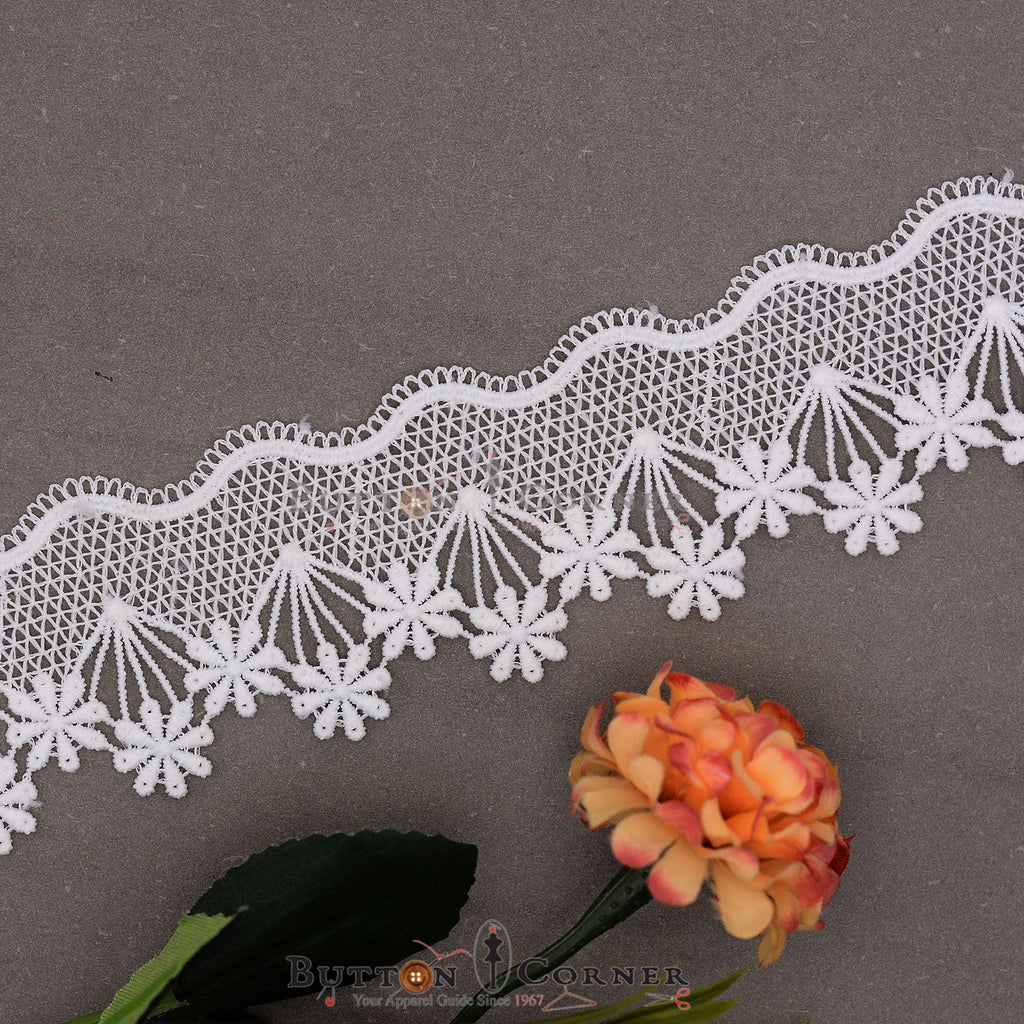 One Side Border Shuttle Lace