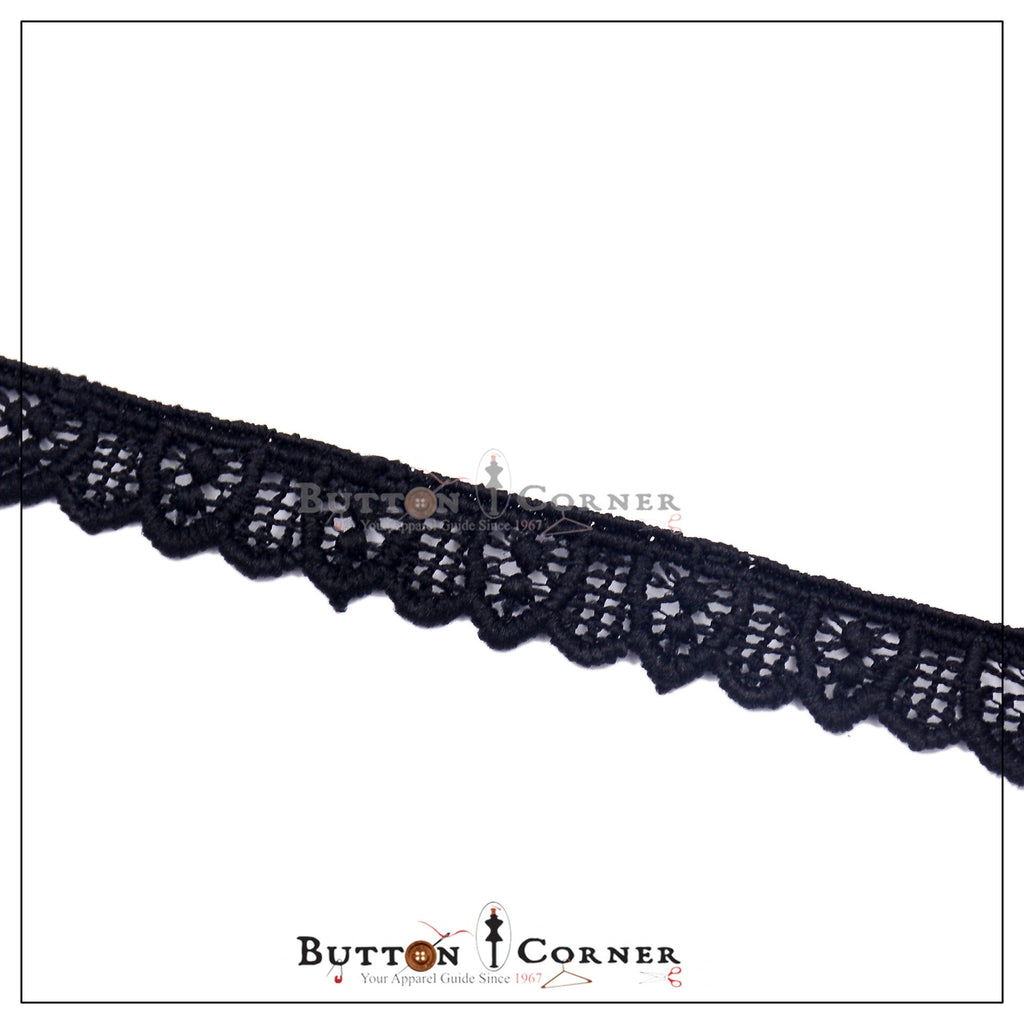 One Side Border Shuttle Lace