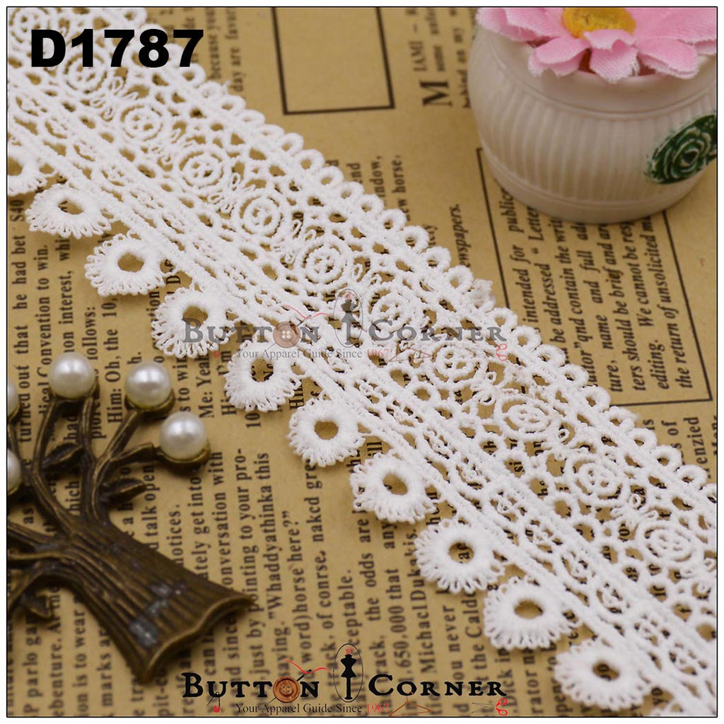 One Side Border Shuttle Lace