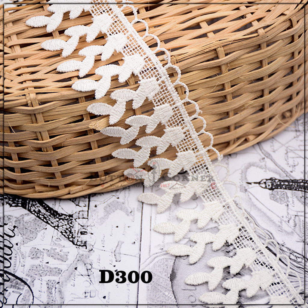 Shuttle One Side Border Lace
