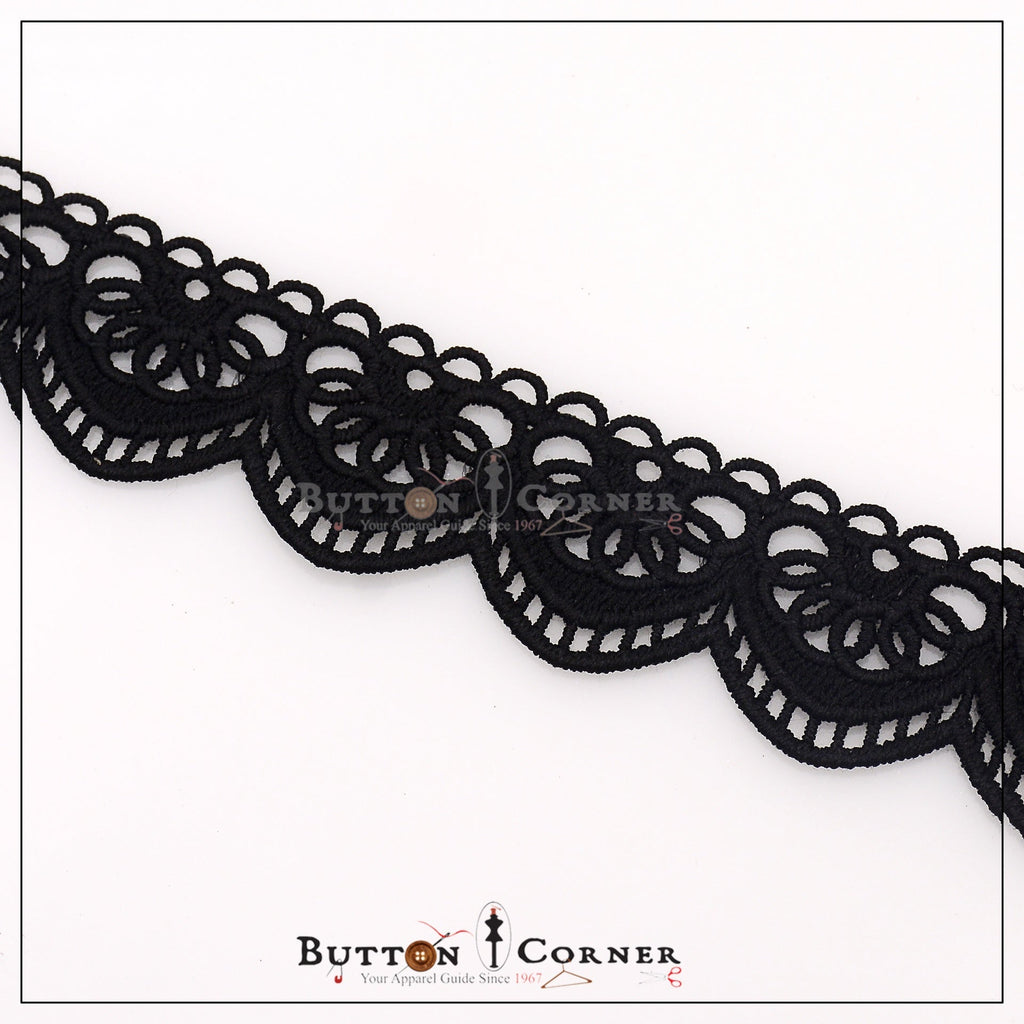 One Side Border Shuttle Lace