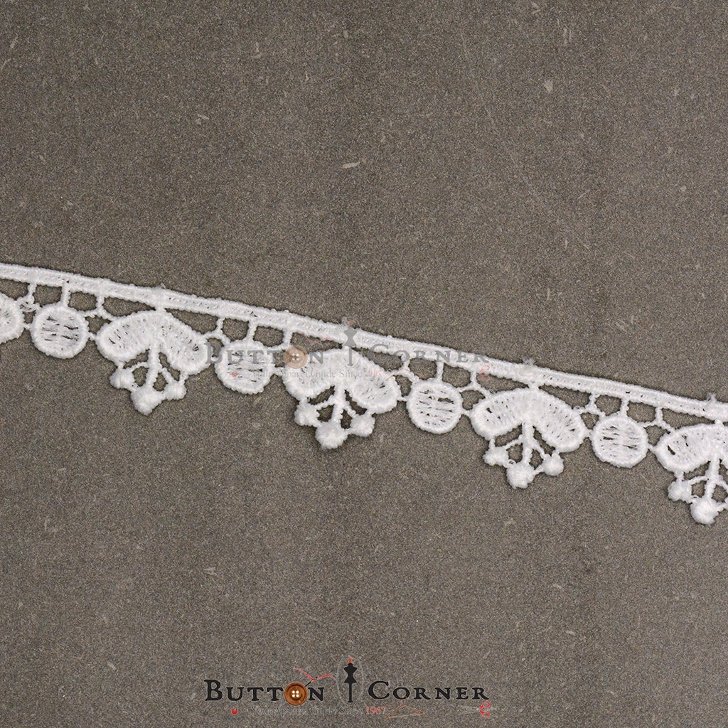 One Side Border Shuttle Lace