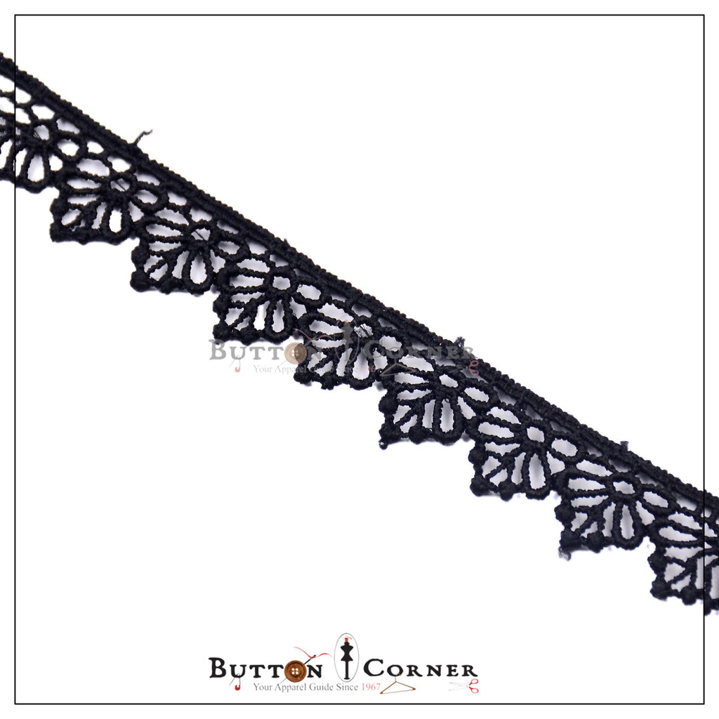 One Side Border Shuttle Lace