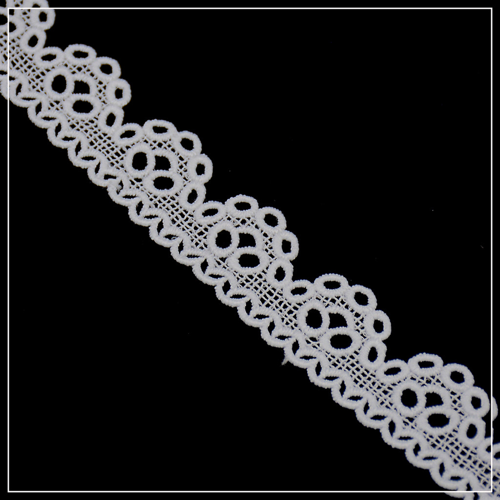 One Side Border Shuttle Lace