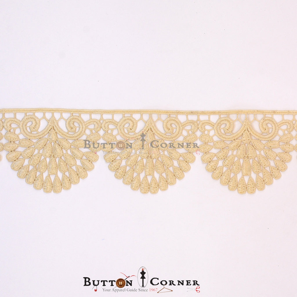 One Side Border Shuttle Lace