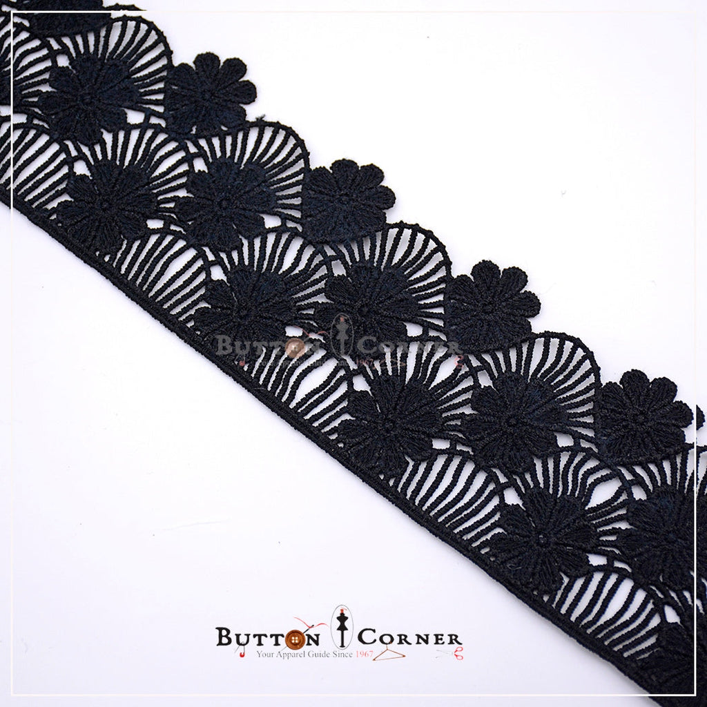 One Side Border Shuttle Lace