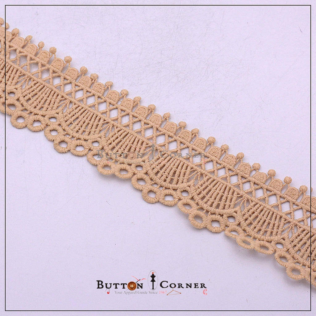One Side Border Shuttle Lace