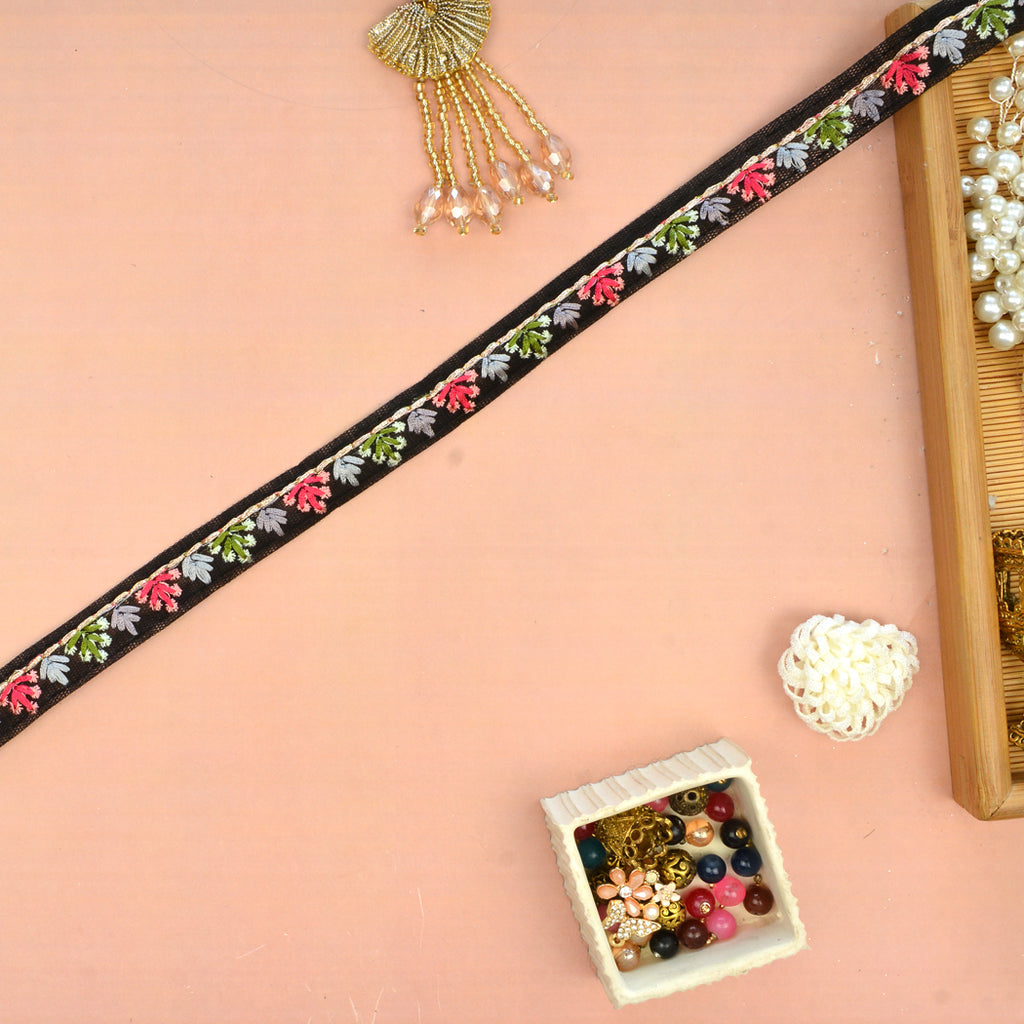 Fancy Metallic Yarn Embroidery Lace