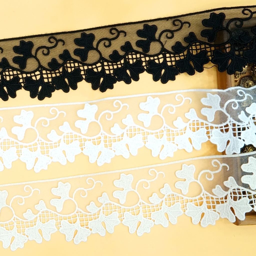 One Side Border Shuttle Net Lace