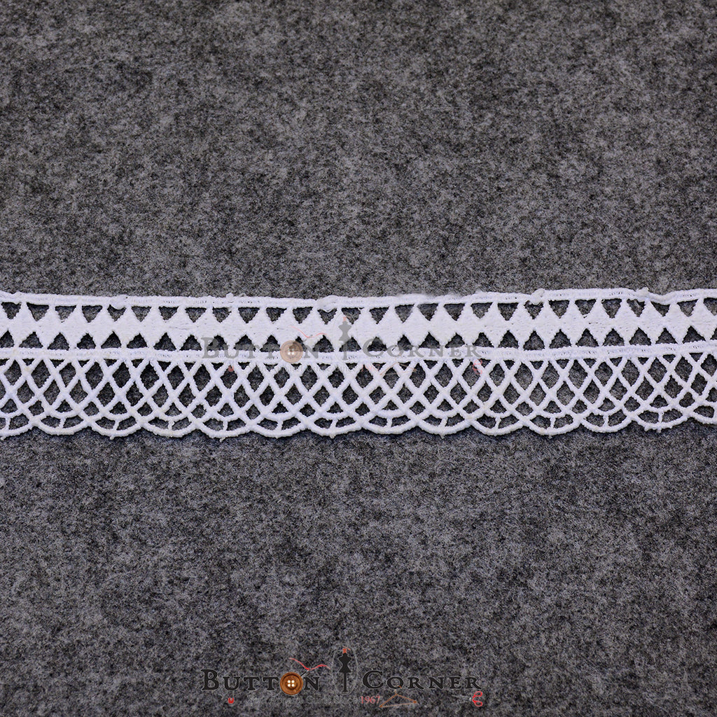 One Side Border Shuttle Lace