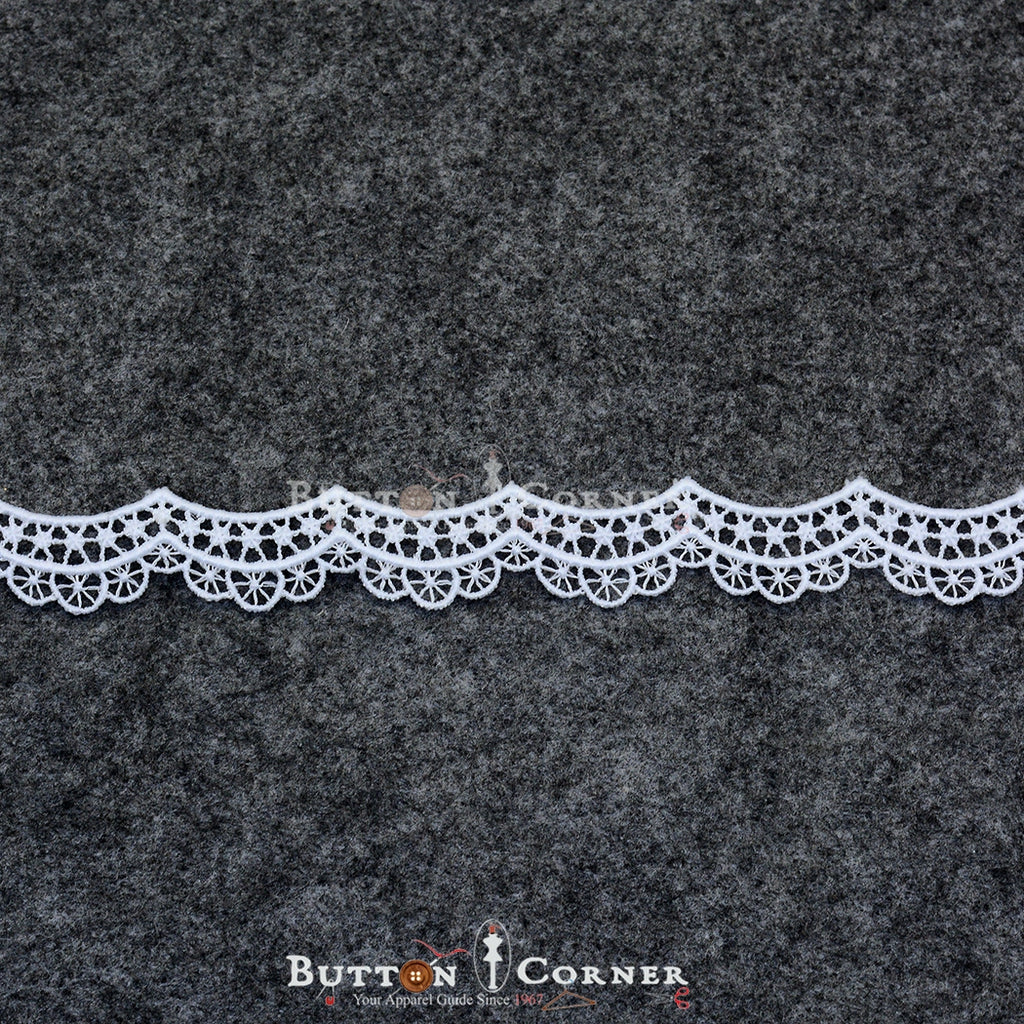 One Side Border Shuttle Lace