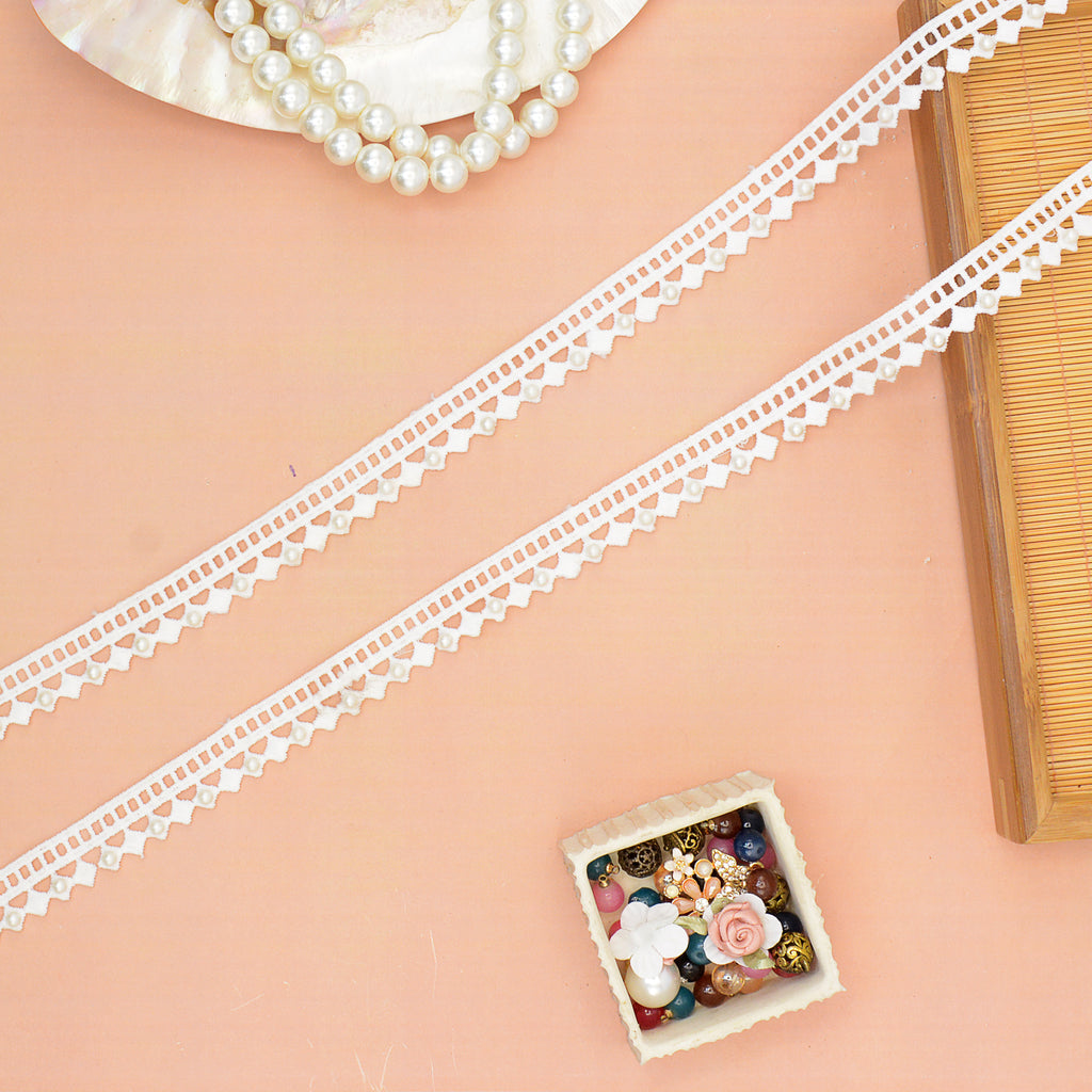 One Side Border Lace With Pearl