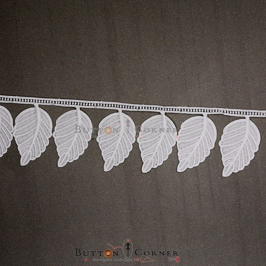 One Side Border Shuttle Lace