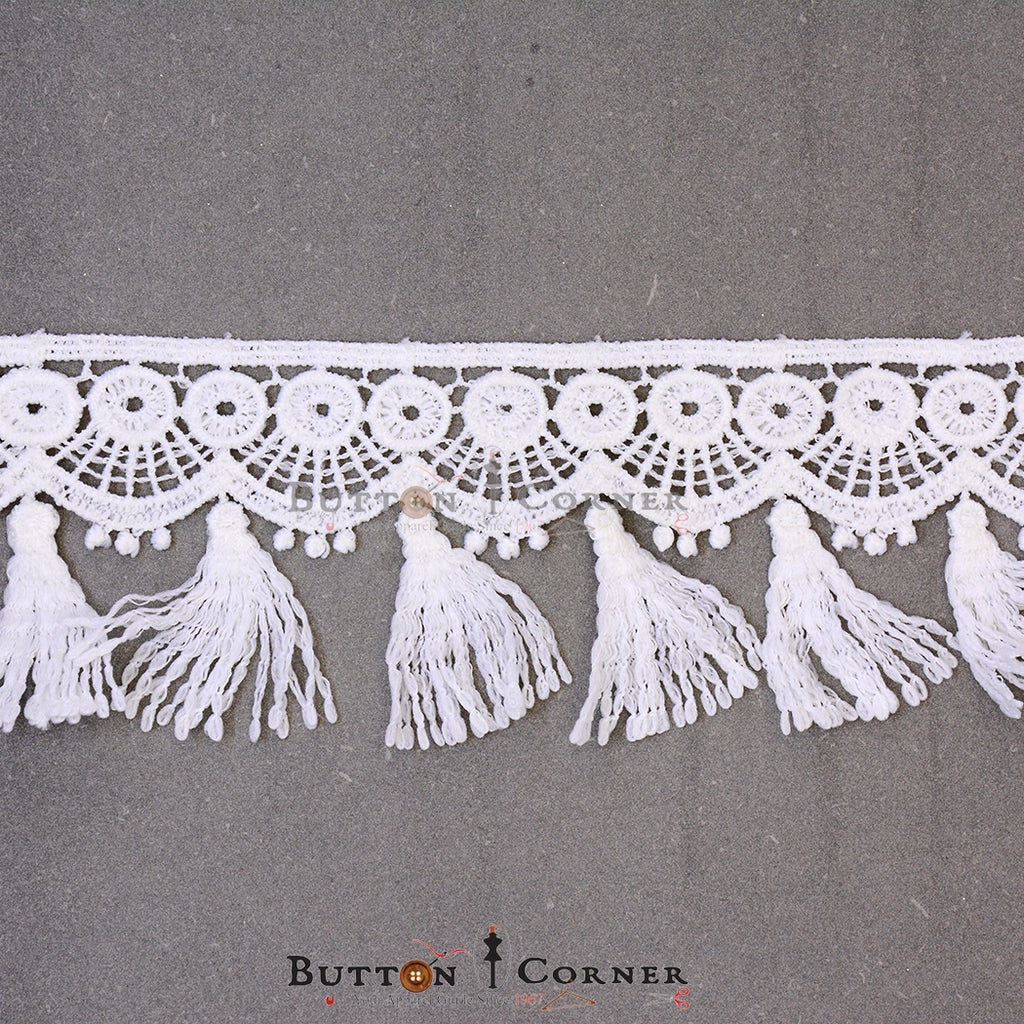 One Side Border Shuttle Hanging Lace