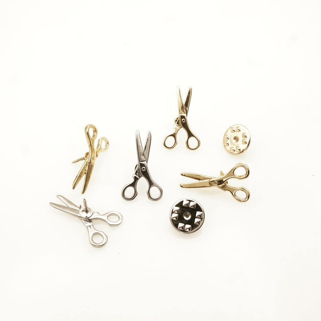 Clasp Shape Scissor Lapel Pin