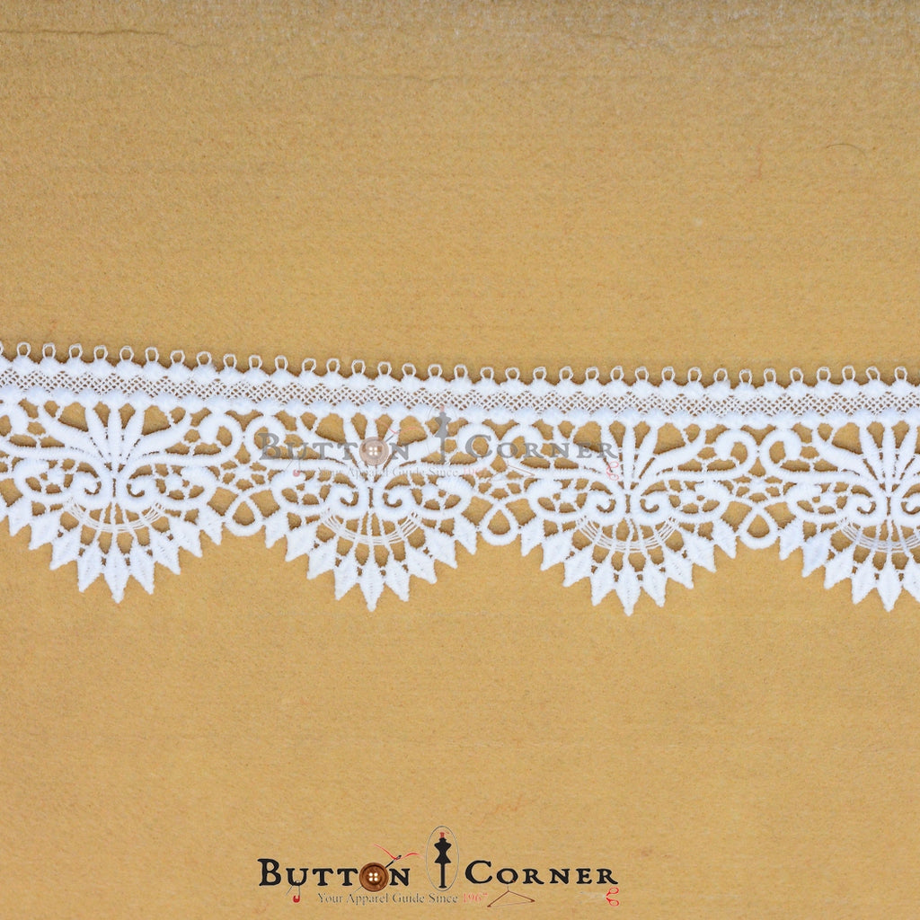 One Side Border Shuttle Lace