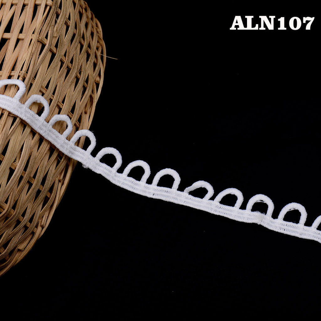 One Side Border Shuttle Lace