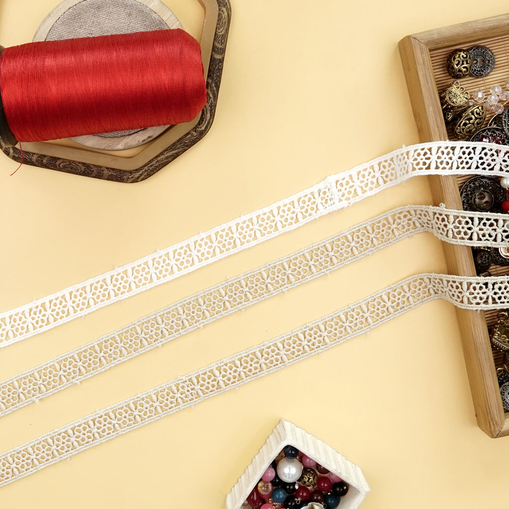 Double Side Border Shuttle Lace