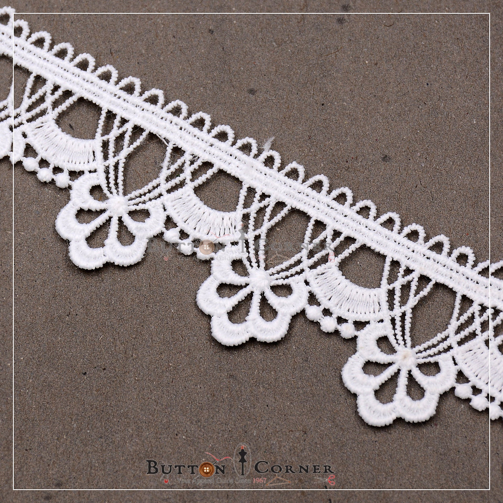 One Side Border Shuttle Lace