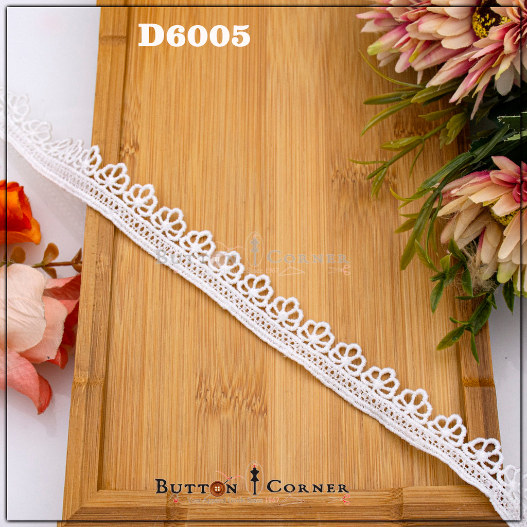 One Side Border Shuttle Lace