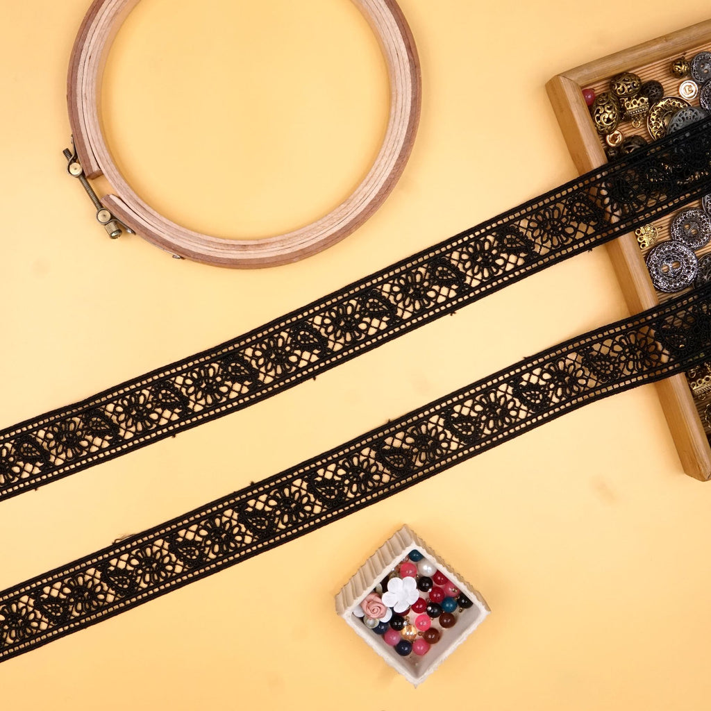 Double Side Border Shuttle Lace