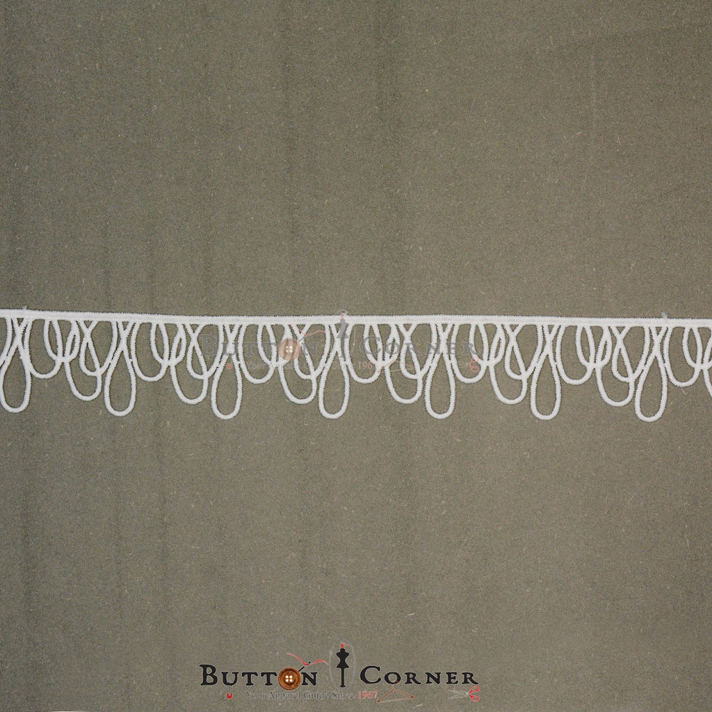 One Side Border Shuttle Lace