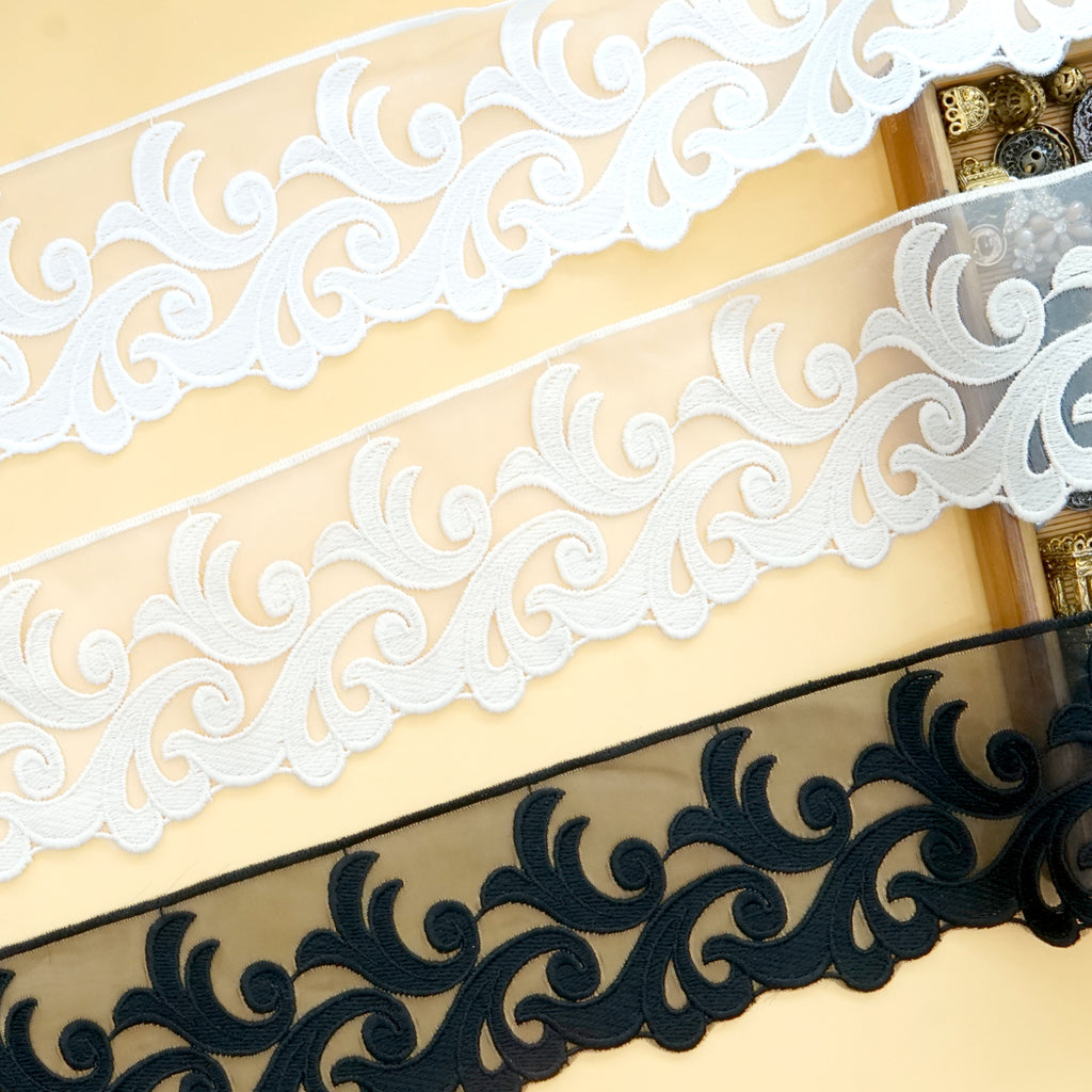 One Side Border Organza Lace