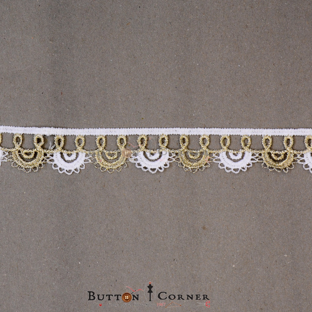 Metallic Yarn Shuttle Lace