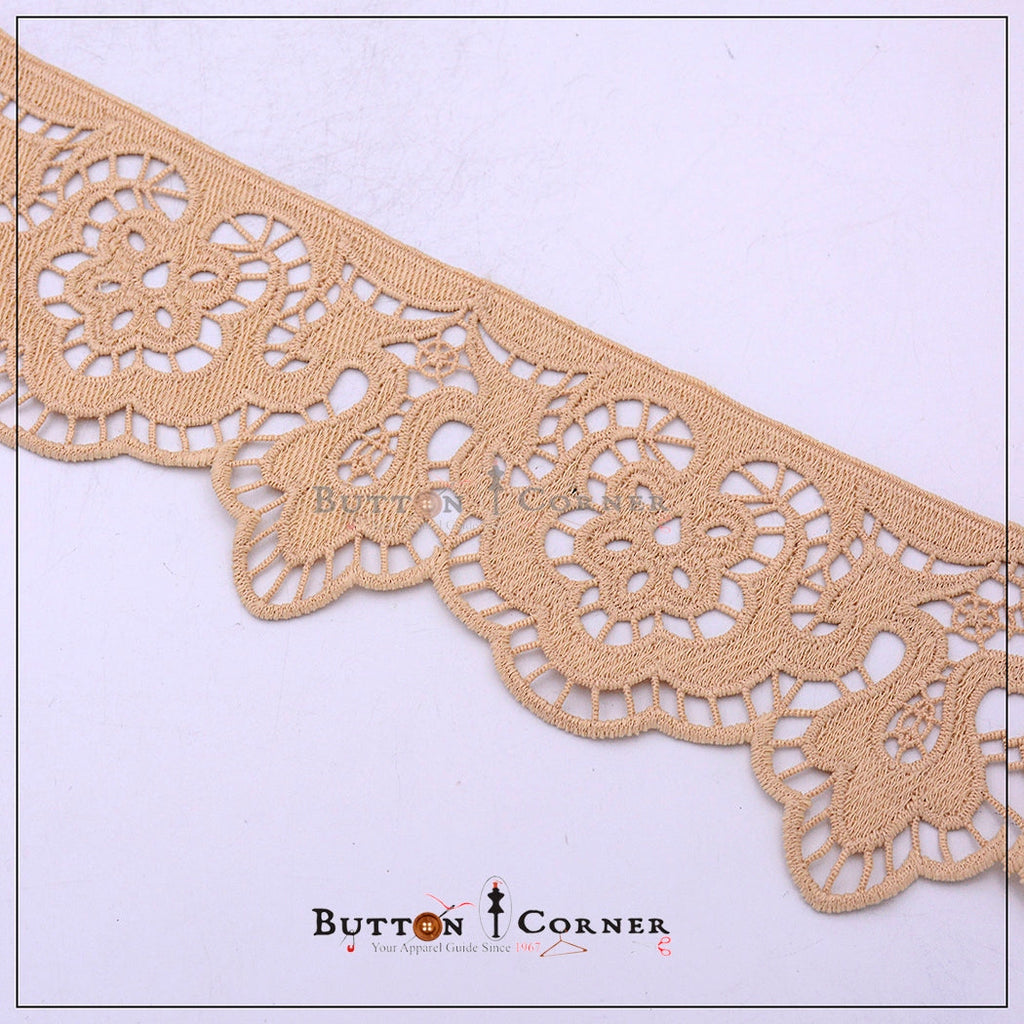 One Side Border Shuttle Lace