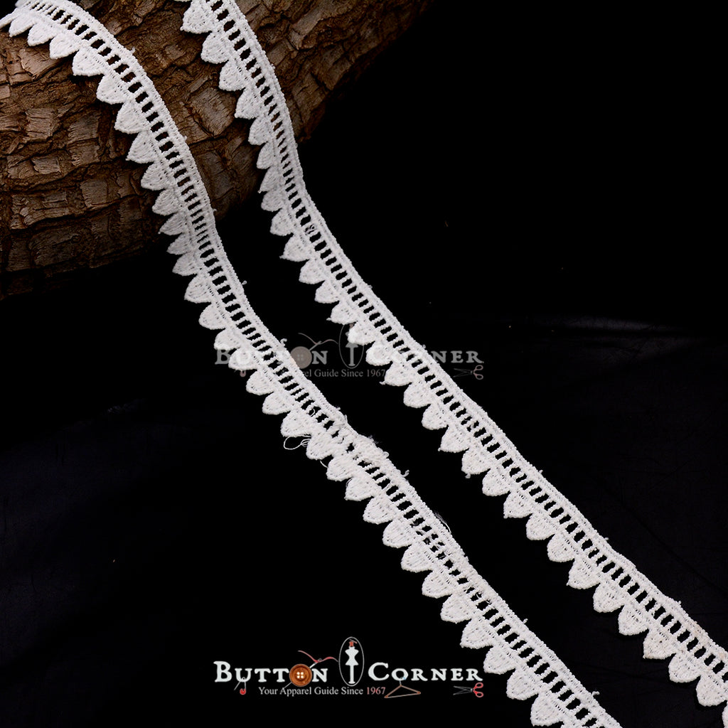 Shuttle One Side Border Lace