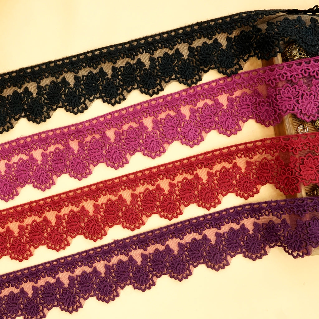 Shuttle Net Lace In Color