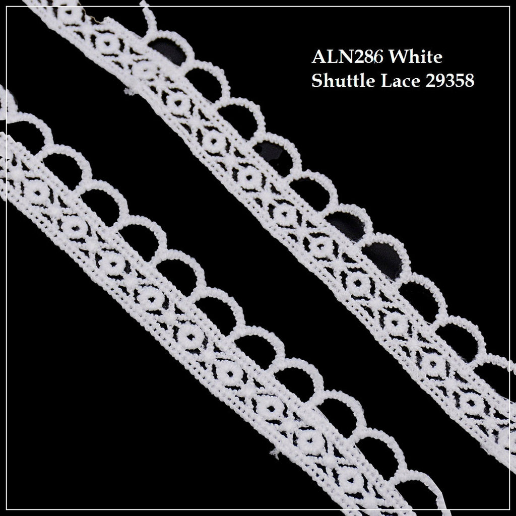 One Side Border Shuttle Lace