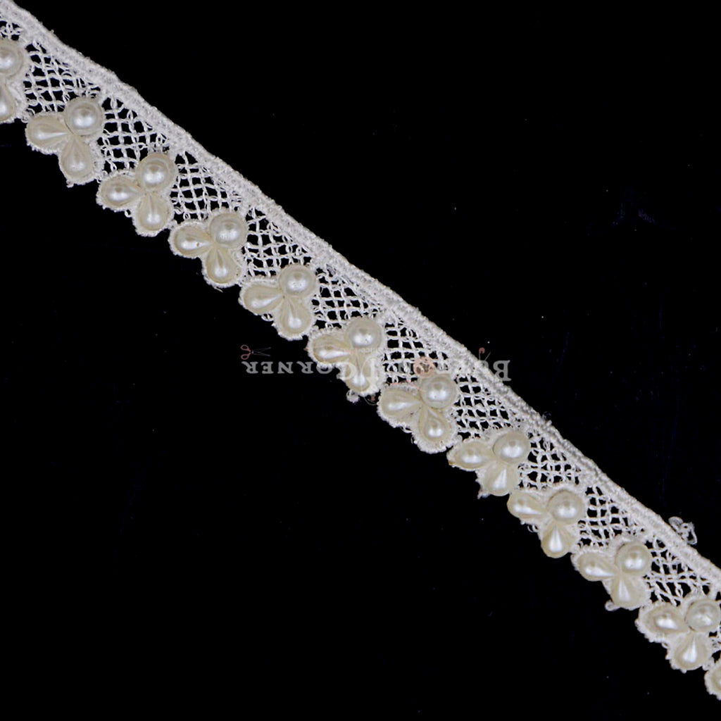 One Side Border Pearl Shuttle Lace